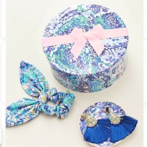 Lilly Pulitzer Accessories - Lilly Pulitzer Turquoise Oasis Gift / Hostess Set